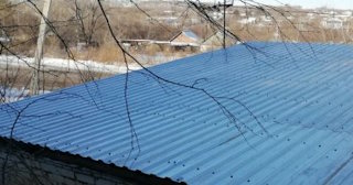 Демонтаж поликарбоната с крыши в Копейске - услуги по доступной цене от 610 рублей